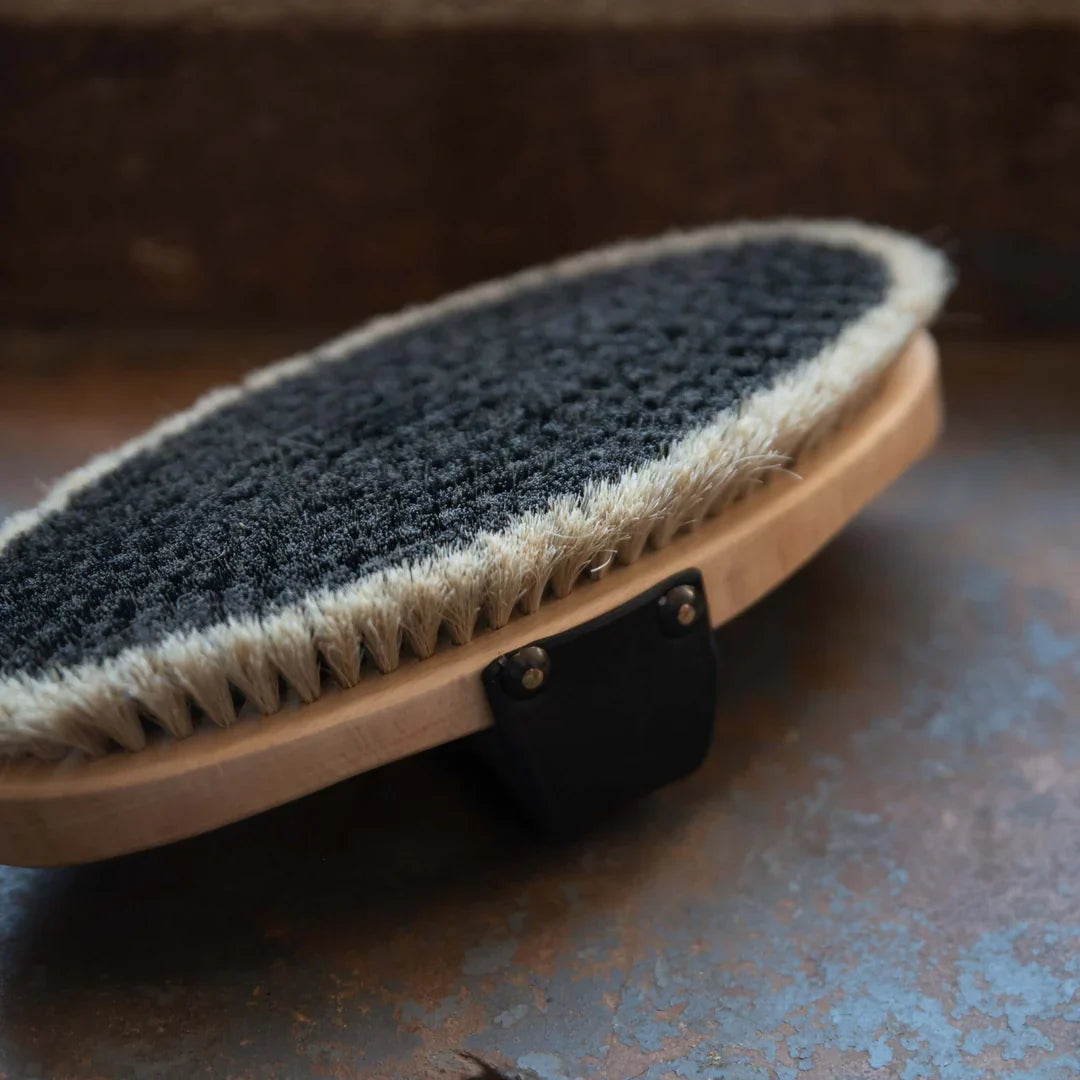 Smart Grooming Traditional Body Brush