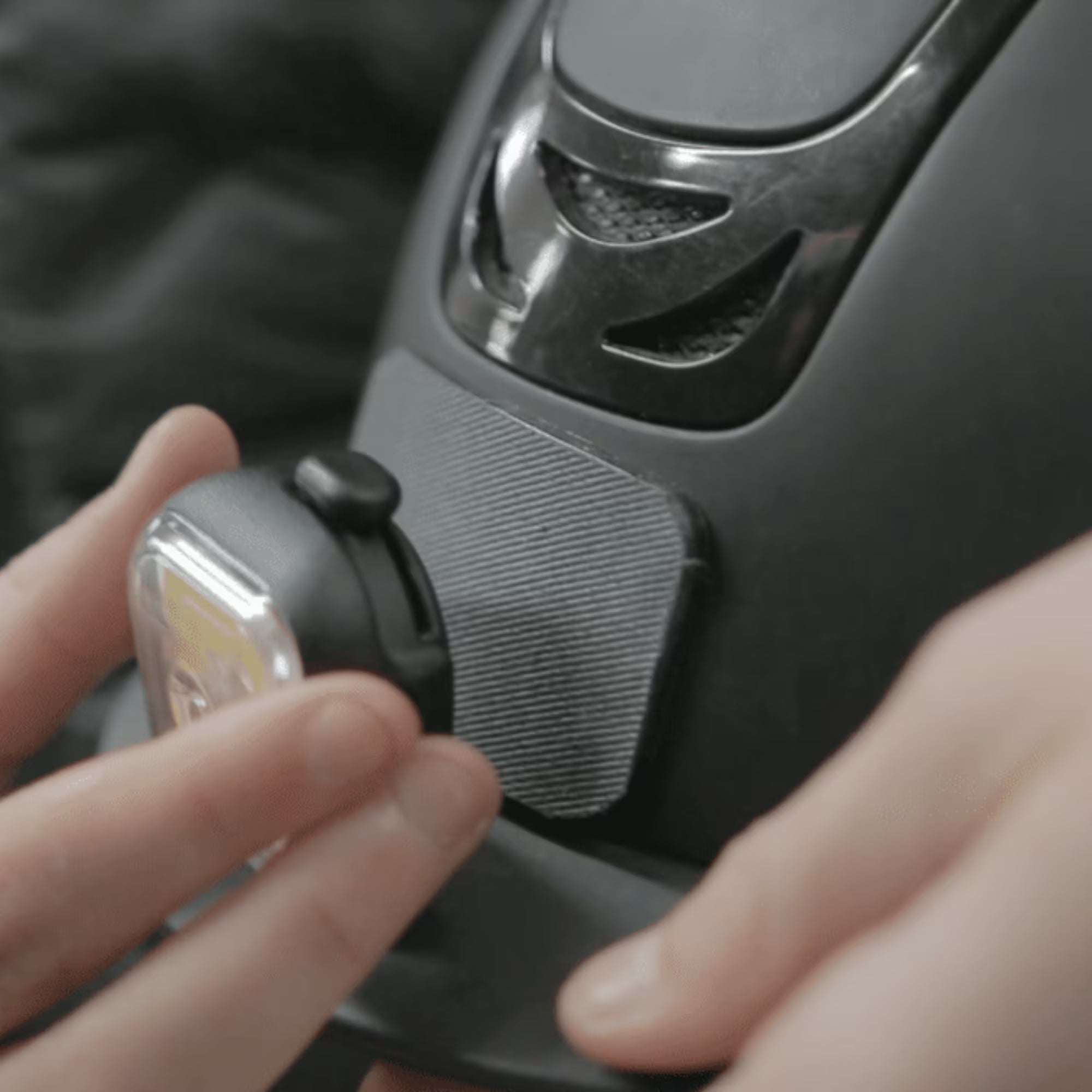 Meolinq Mounting Pad - Pack of 2