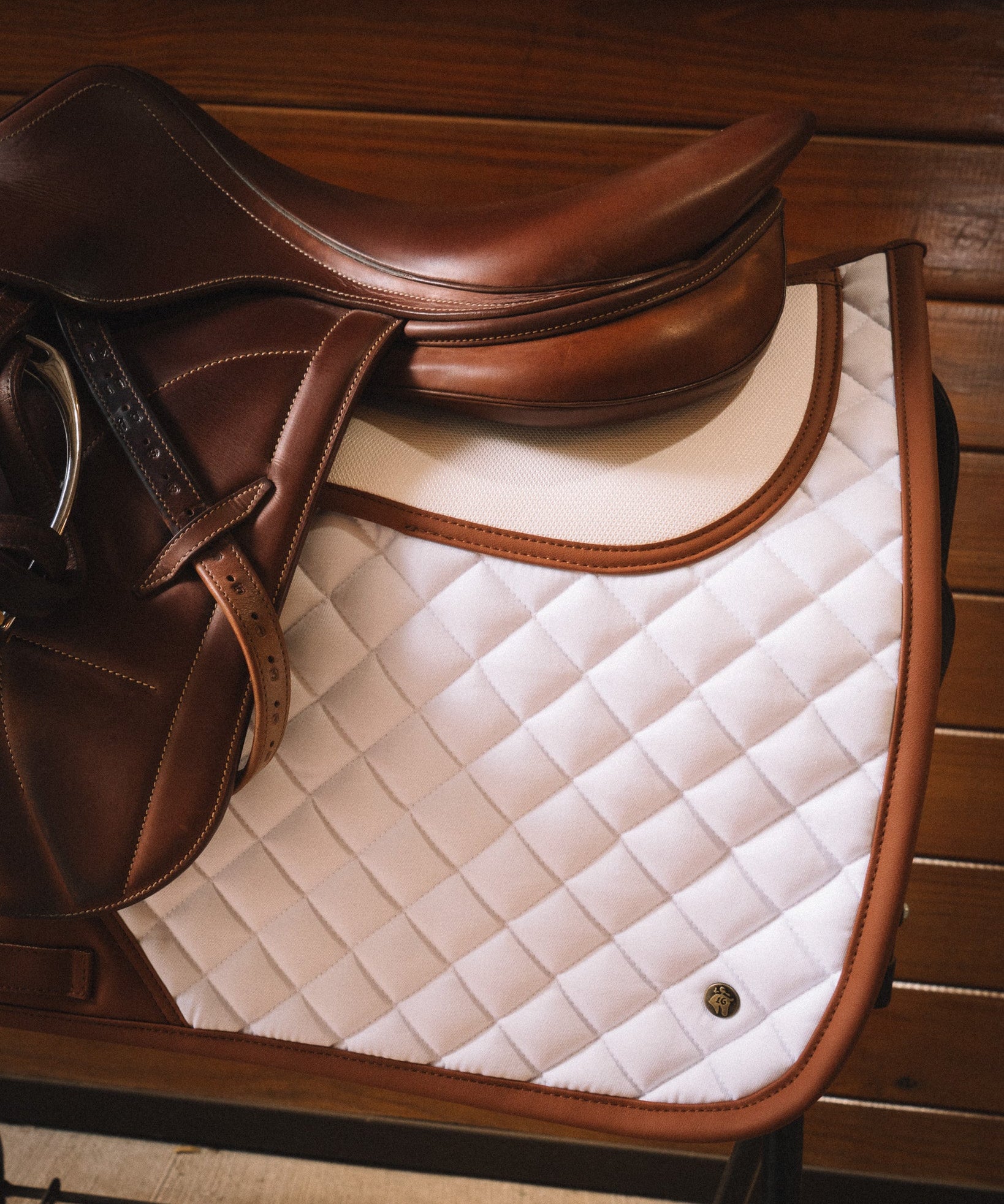 ThinLine X 16C Jumper Pad, White & Cognac