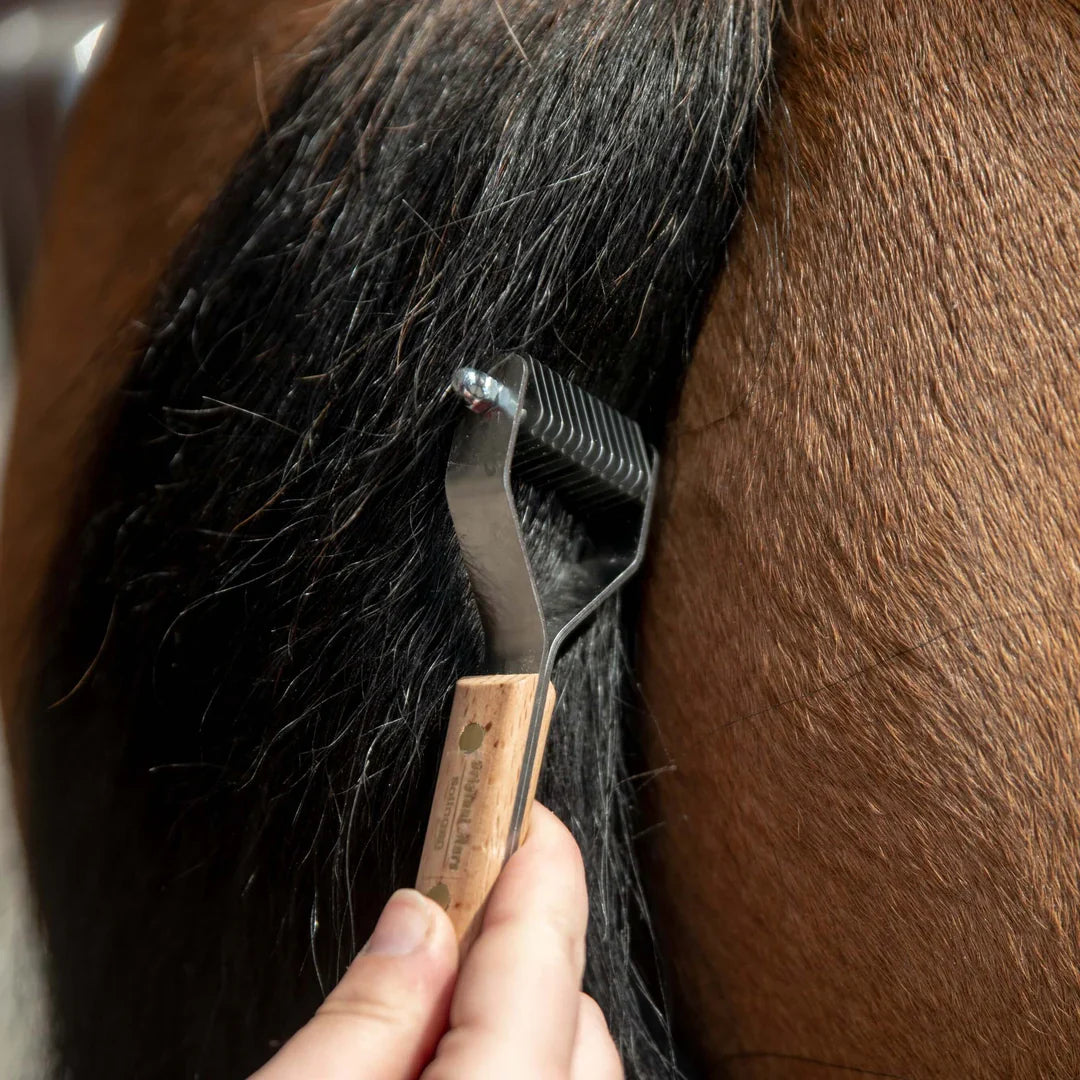 Smart Grooming Smart Tails