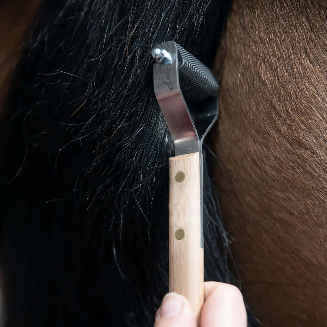Smart Grooming Smart Tails